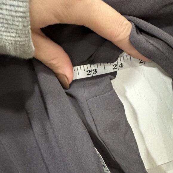 Women’s Torrid Gray Blouse Top Size 1 Button Up - Picture 5 of 7